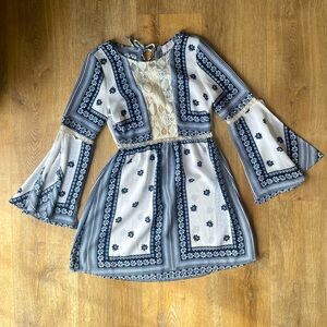 Hallelu Boho Bell Sleeve Mini Dress Blue White Lace Trim Festival Crochet  S